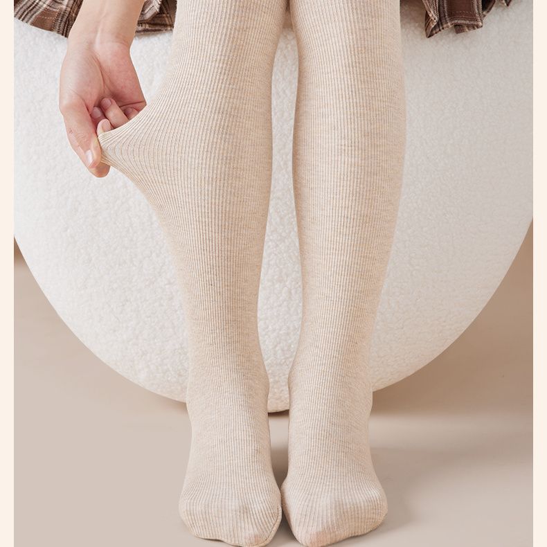 女の子の一体の毛の底のズボンとベルベットの厚い秋冬の大きい子供の縦の条のズボンの靴下の赤ちゃんの厚い毛の外は洋風を着ます。