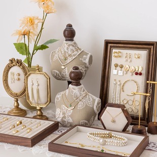 Retro Embroidered Jewelry Display Stand Jewelry Necklace Half-Length Model Earrings Hanger Ring Plate Jewelry Counter Display