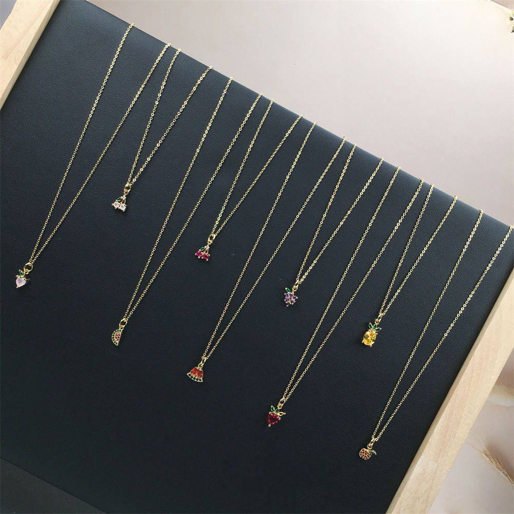 Cross-border Wholesale Inlaid Zircon Strawberry Fruit Necklace Women's Autumn Design Pendant Gold-plated Collarbone Necklace New display picture 3