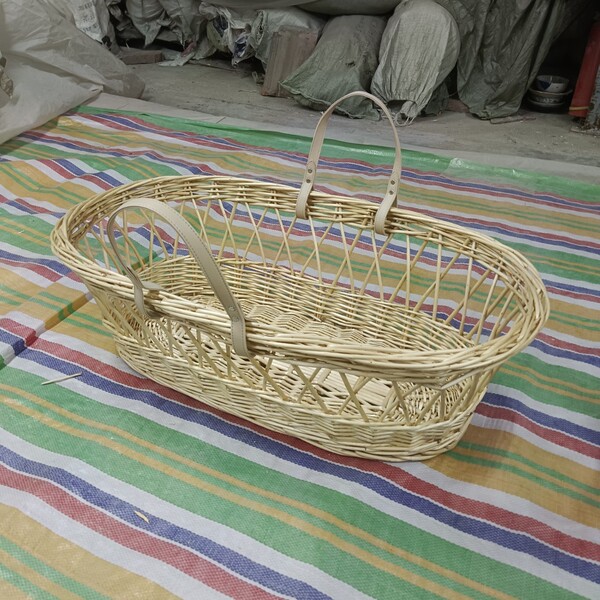 woven children's crib