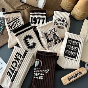 Brown American men's mid-calf winter socks cotton deodorant mid-calf Sports men's socks fashion