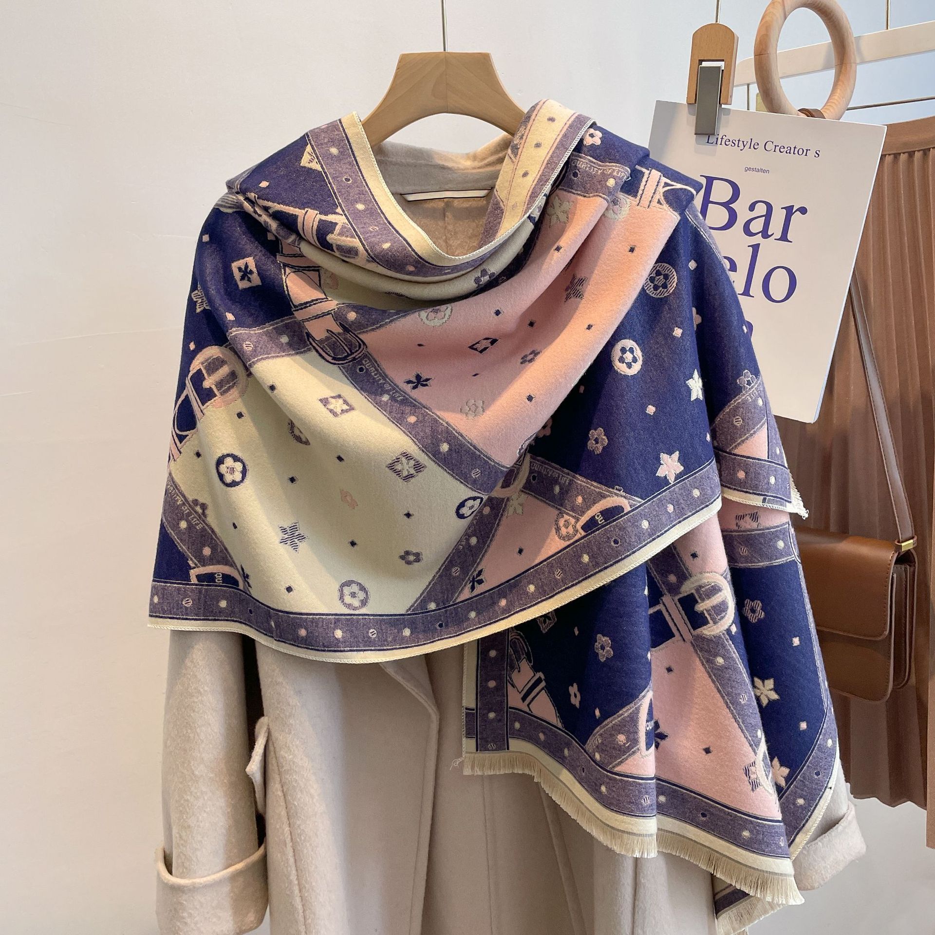 Luz de lujo estilo coreano Otoño e Invierno nueva bufanda de Cachemira de doble cara moda chal exterior cálido largo bufanda engrosada para las mujeres