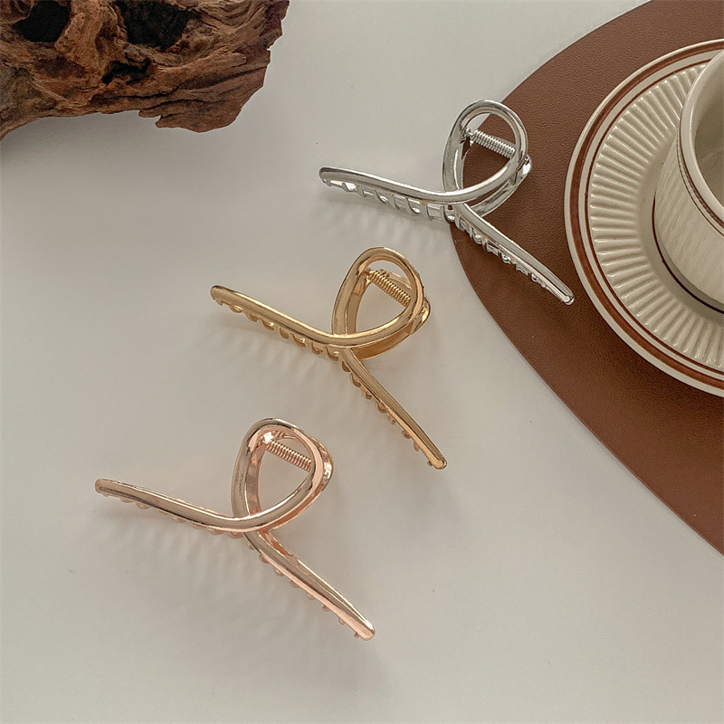 Simple Style Solid Color Metal Hair Claws display picture 1