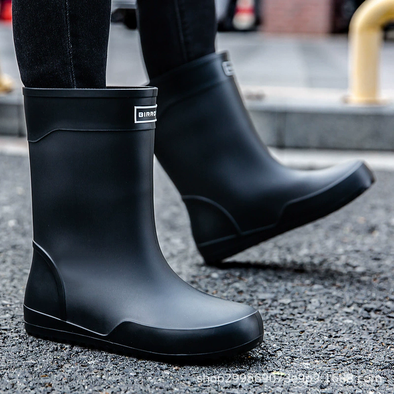 Мужские дождевые туфли средний цилиндр нескользящие и износостойкие модные дождевые сапоги кухонные работы европейские и американские рыболовные водонепроницаемые резиновые туфли для мойки автомобилей