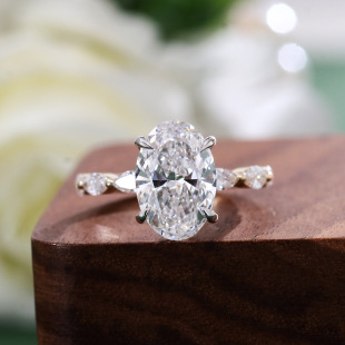 18k Gold Female Pigeon Egg Diamond Ring Egg-shaped Cultivation Diamond Ring Wedding Ring E Color VVS Proposal to Send Girlfriend Four Claw
