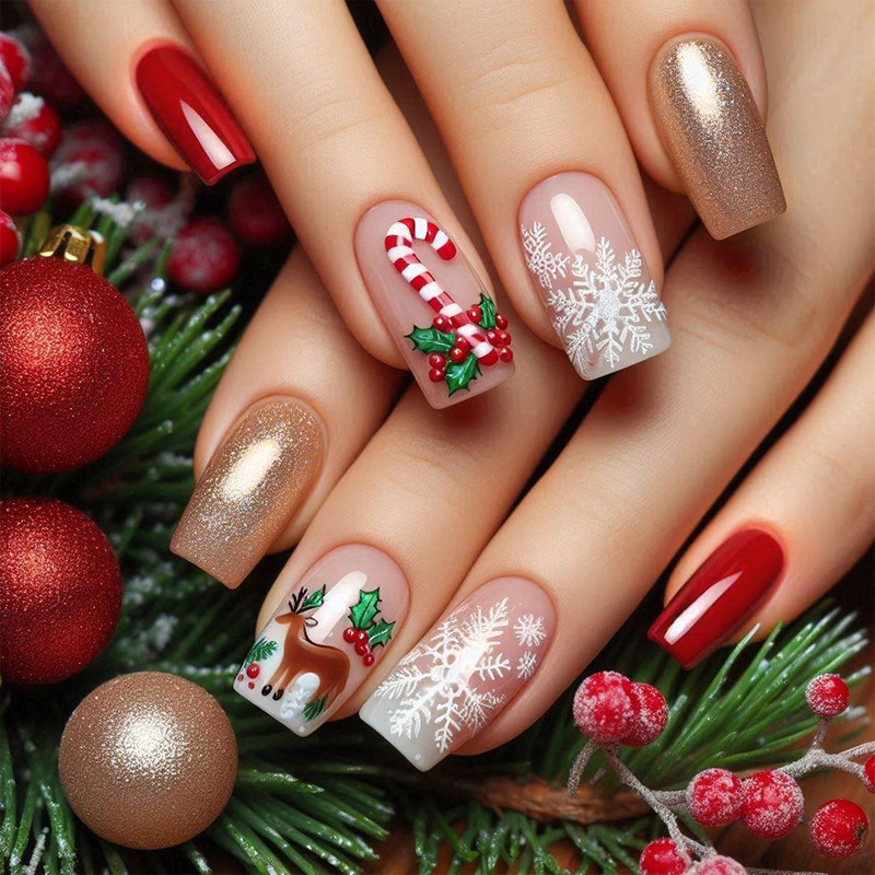 Cross-Border New Snowflake Deer Gold and Red Manicure Christmas Atmosphere Style Wearable Nails Long Nails 24 Pieces Nail Patches