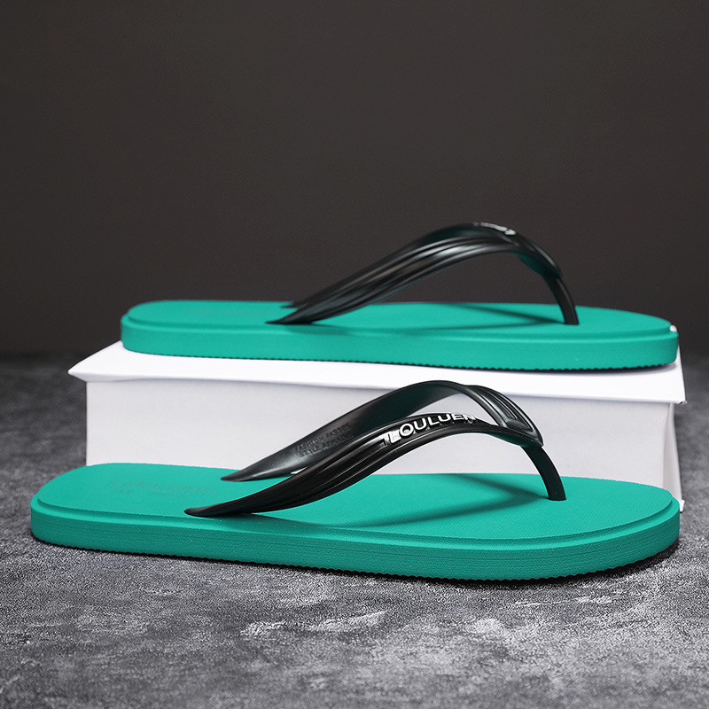 Nuevas chanclas de playa de verano para hombres, chanclas de moda de moda coreana, sandalias de pvc de personalidad de verano para hombres