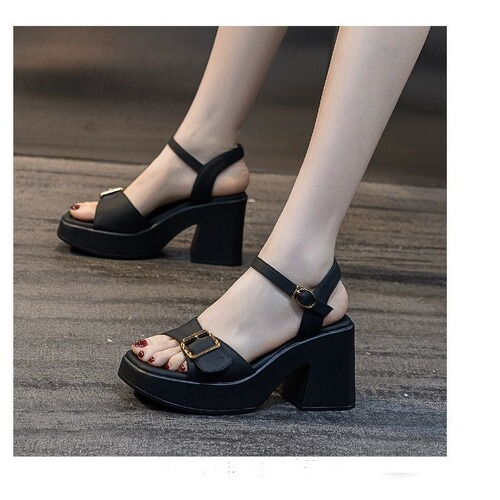 High-heeled women's waterproof platform sandals with thick soles for summer outdoor wear, showcasing long legs in 2025
