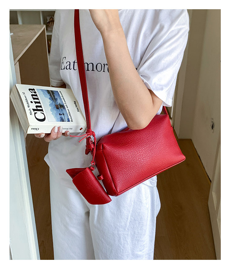 Large-capacity soft-faced single-shoulder bag for women, new style 2025, trendy and retro, stylish and fashionable, with a fashionable and high-quality crossbody bag undefined