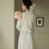 Bride white