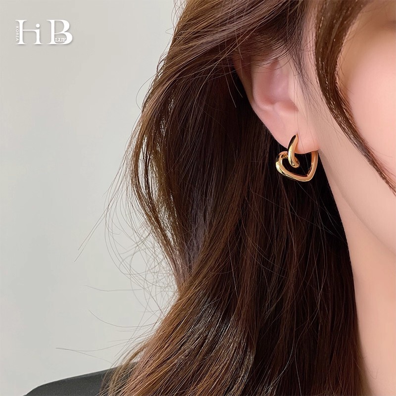 Fashion Minimalist Niche Design Ins Heart Earrings High-End Simple Personality Sweet Cool Exquisite Versatile Earrings Fashion Minimalist Niche Design Ins Heart Earrings High-End Simple Personality Sweet Cool Exquisite Versatile Earrings