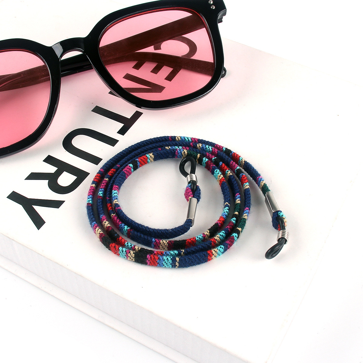 Amazon ventas transfronterizas gafas de viento bohemias cuerdas de colgante gafas de cadena con gafas de viento nacional para evitar la caída de la cuerda