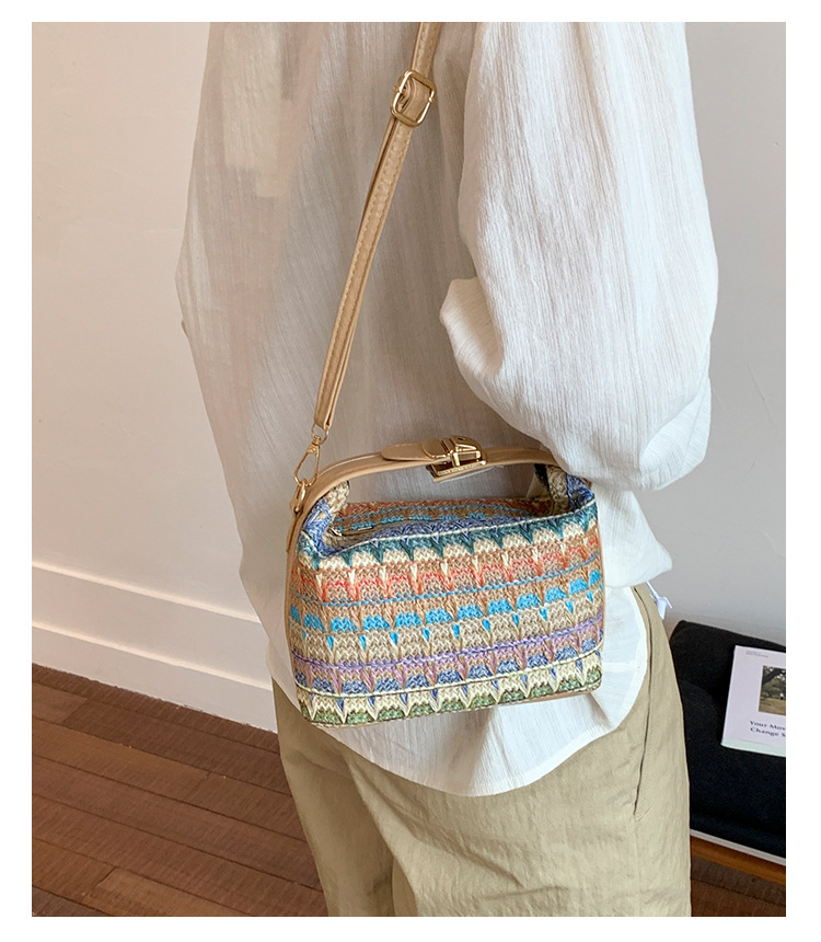 Straw Knitted Handbag Small Square Shoulder Bag With Clasp Casual Versatile Women's Luggage_voghion.com
