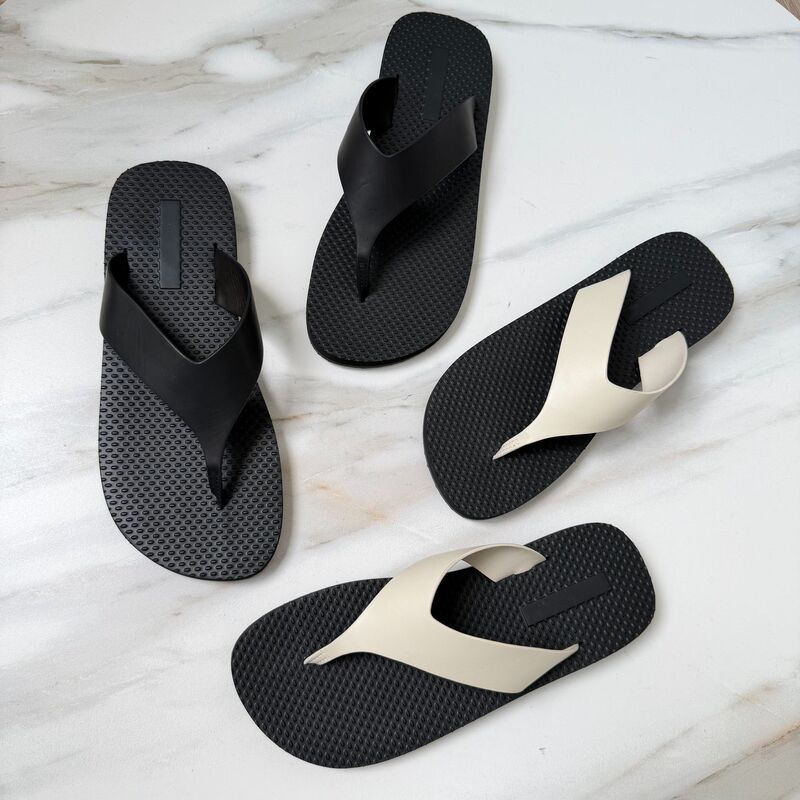 High-End the Brand's Calf Leather Flip-Flops from Dongguan, New Summer Outdoor Slippers, Lightweight and Breathable Slip-On Beach Shoes