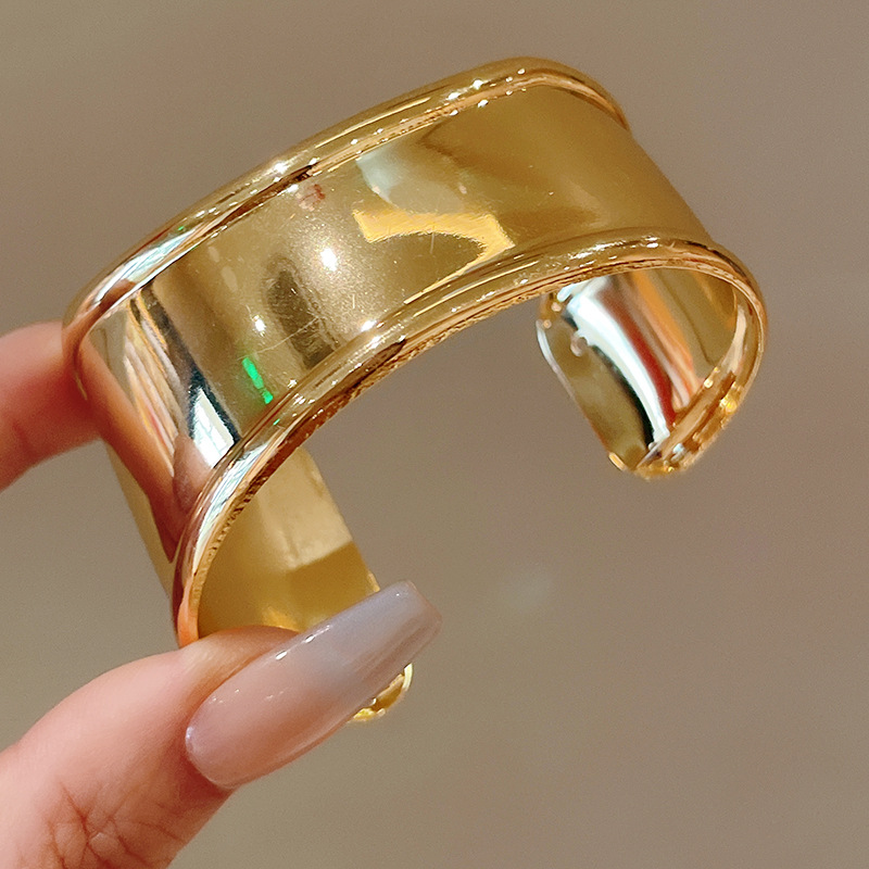 Overdrijving Nieuwigheid Ontwerp Onregelmatig Legering Groothandel Brede Armband Armband display picture 4