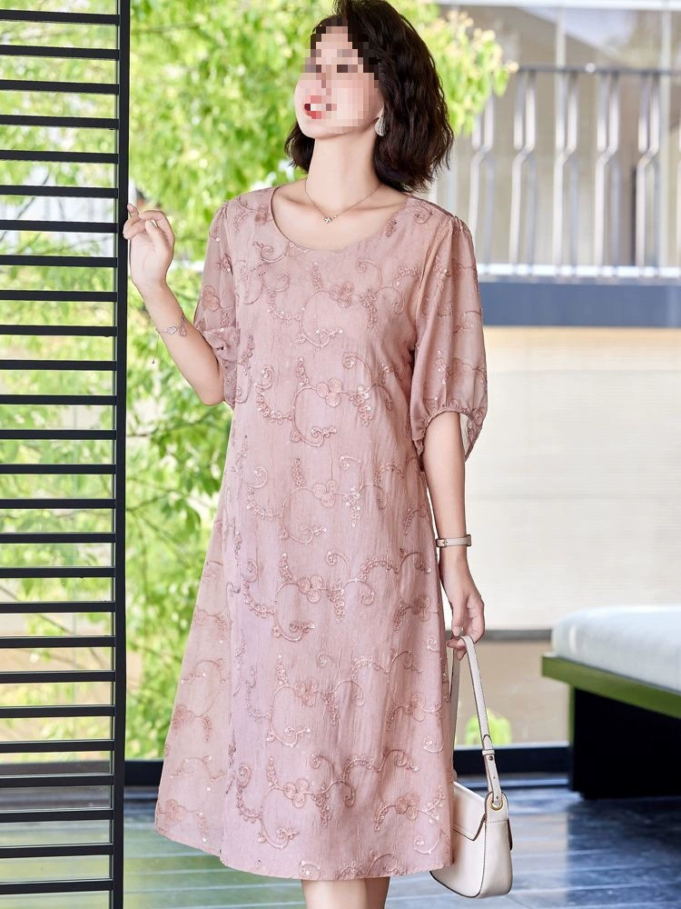 Летнее шифоновое платье для мамы, модное и уменьшающее возраст, новинка 2025 года, летняя длинная юбка большого размера с короткими рукавами для женщин среднего и пожилого возраста.