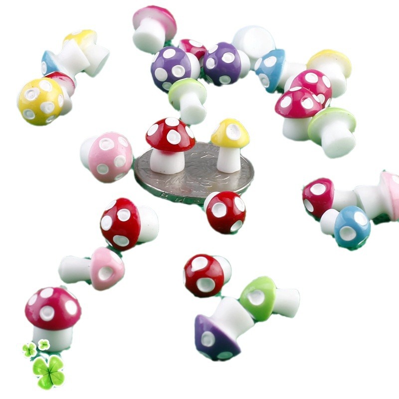 Spot al por mayor hongo pequeño musgo decoración de resina de micro paisaje joyería suculente botella ecológica conjunto de hongos de bricolaje