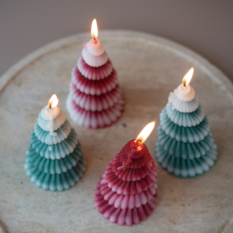 Ventas transfronterizas de árbol de Navidad giratorio de forma de vela aromática decoración de fragancia alta sensación al por mayor