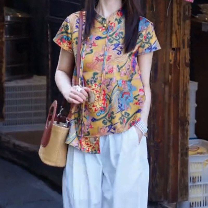 新しい中国風の女性の服 2025 新しいスタイルのシャツデザインニッチ半袖プリントシャツボタンアップスタンドカラートップ|undefined