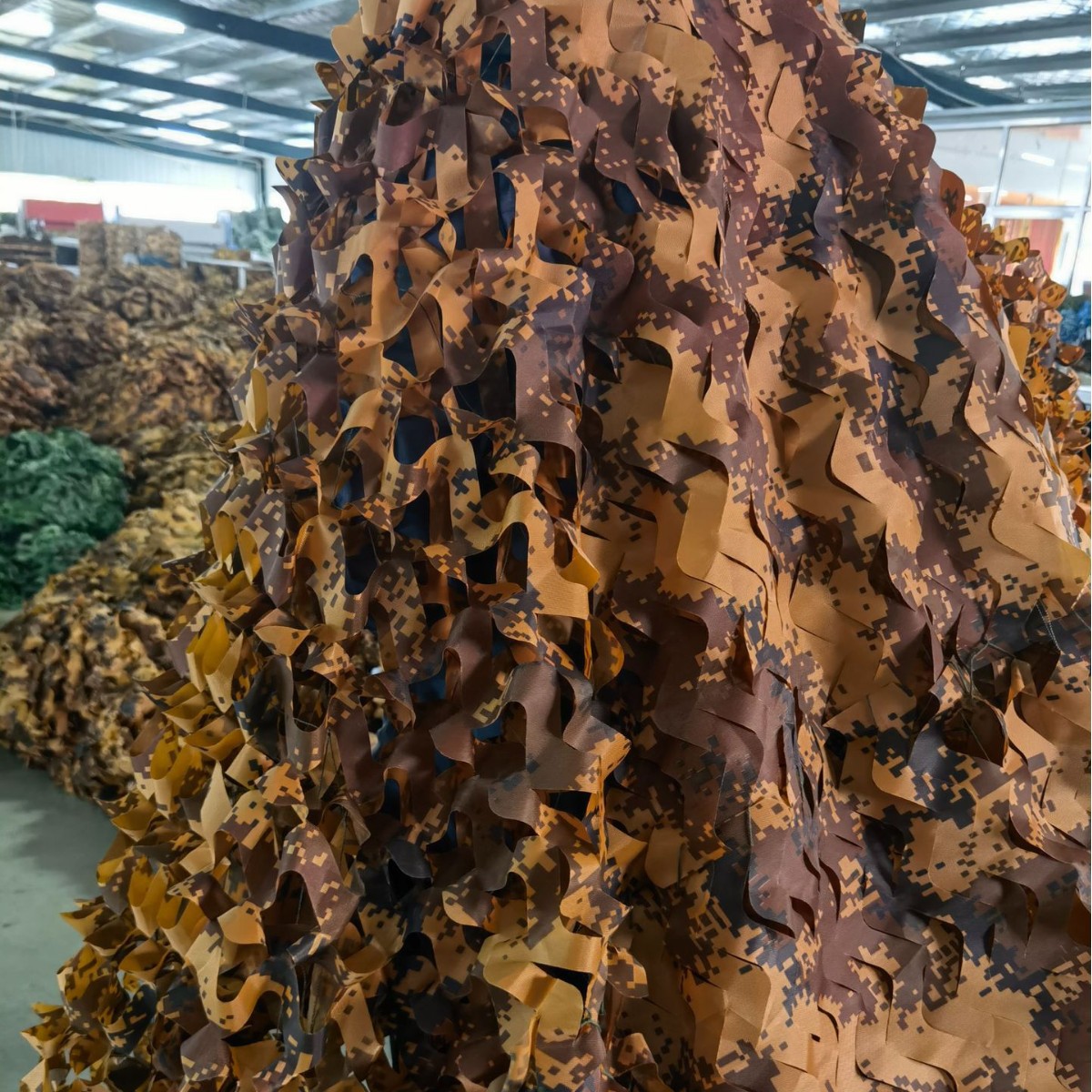 Cross-border desert camouflage netting for outdoor mountain coverage, engineering greening, decoration, and construction concealment in the desert