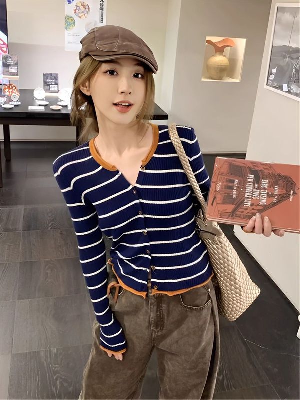 小香风撞色条纹v领针织开衫女秋季新款韩系穿搭修身短款毛衣上衣|undefined