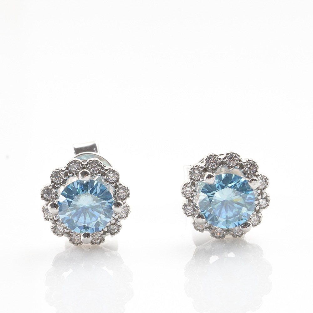 Nuevos pendientes de plata esterlina s925 pendientes de cuatro patas para mujeres 0.5CTx2 pendientes de rojo ligero lujoso ultra brillante pendientes de piedra de moissan