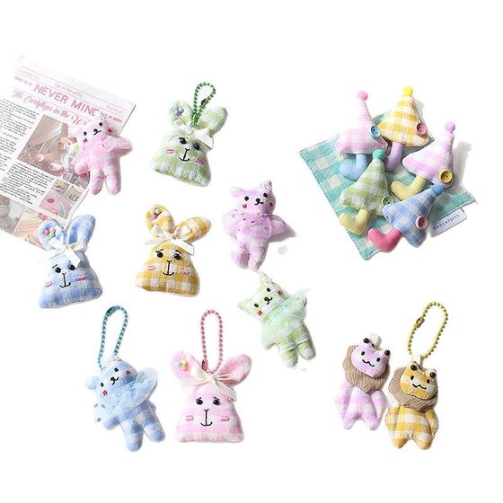 Spring Series Fresh Plaid Rabbit Mesh Dancing Bear Brooch Accessories Cute Lion Bag Pendant