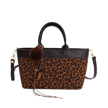 �r��2026�¿�W�tײɫ�͹Ÿ����ƴ��ײɫ���������ذ��μ�б���