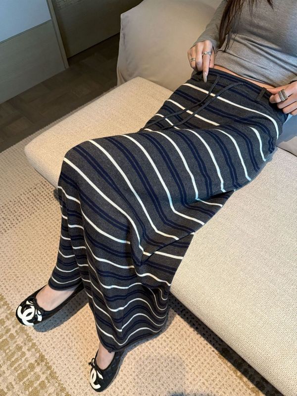 3902# superniniyy 撞色条纹裙& 配色显瘦软糯针织裙半身裙长裙|undefined