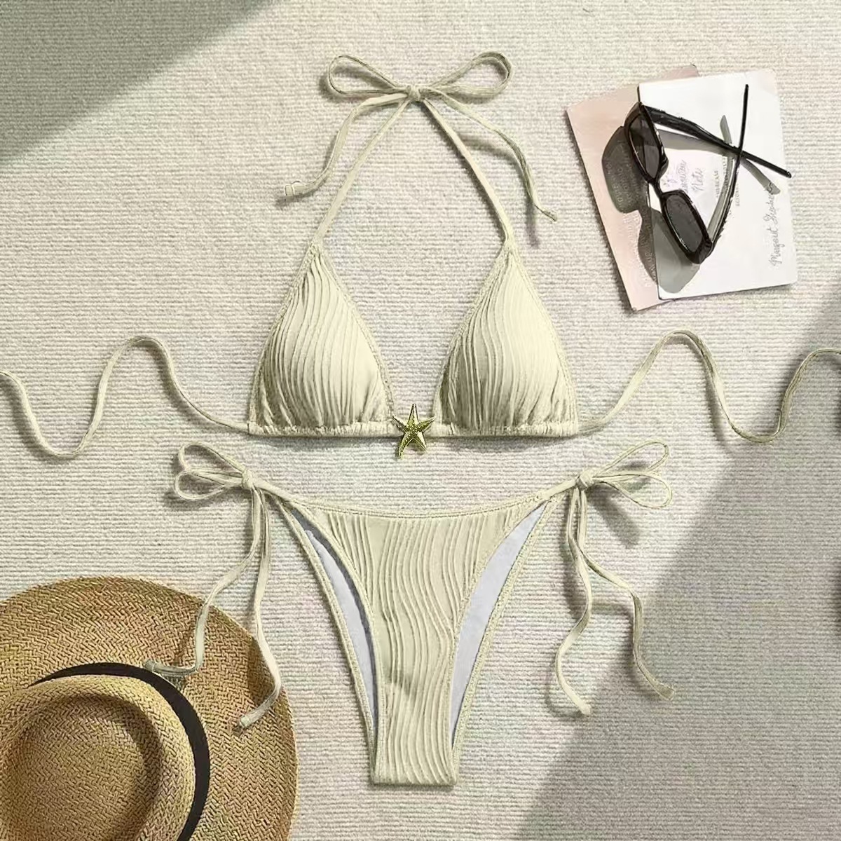 Ensemble bikini élégant pour femme, couleur unie, haut triangle ajustable, bas classique. Maillot de bain polyvalent pour la piscine et les vacances à la plage._voghion.com