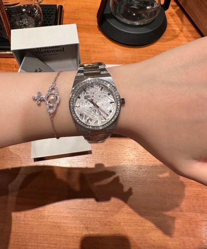 西太后時計スチールストラップ VV240 シリーズクォーツレリーフダイヤモンドスチールストラップレザーベルトラージダイヤル輸出レディースウォッチ|undefined