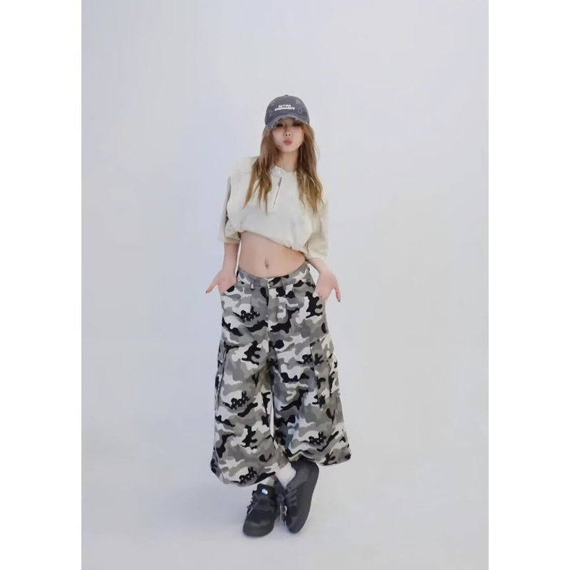 American Retro Gray and White Camouflage Cargo Pants with Multiple Pockets, Stylish Women's Cleanfit Straight-Leg Cropped Pants