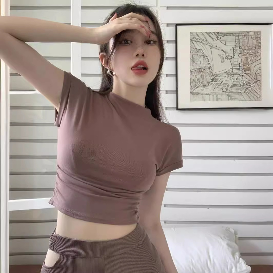 2025 핫걸 하프 터틀넥 반팔 티셔츠 여성 여름 슬림핏 이너웨어 티셔츠 여학생 아우터웨어