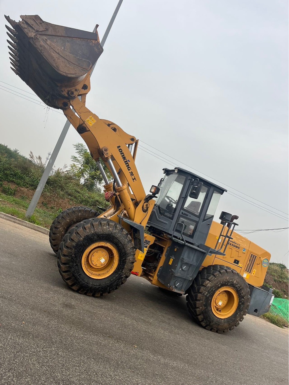 Línea nacional y extranjera de exportación de segunda mano LongGong 50 LiuGong 856 LinGong956 cargador 1 a 2 años carretilla elevadora