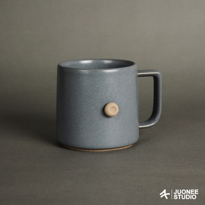 Темно-синяя кофейная чашка (в отдельную чашку не входит голова кошки)