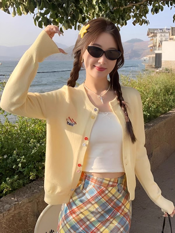 早秋季新款设计感小众彩扣针织开衫女2025年韩版薄款外穿百搭上衣|undefined