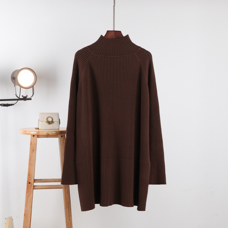 Dark brown (with belt)