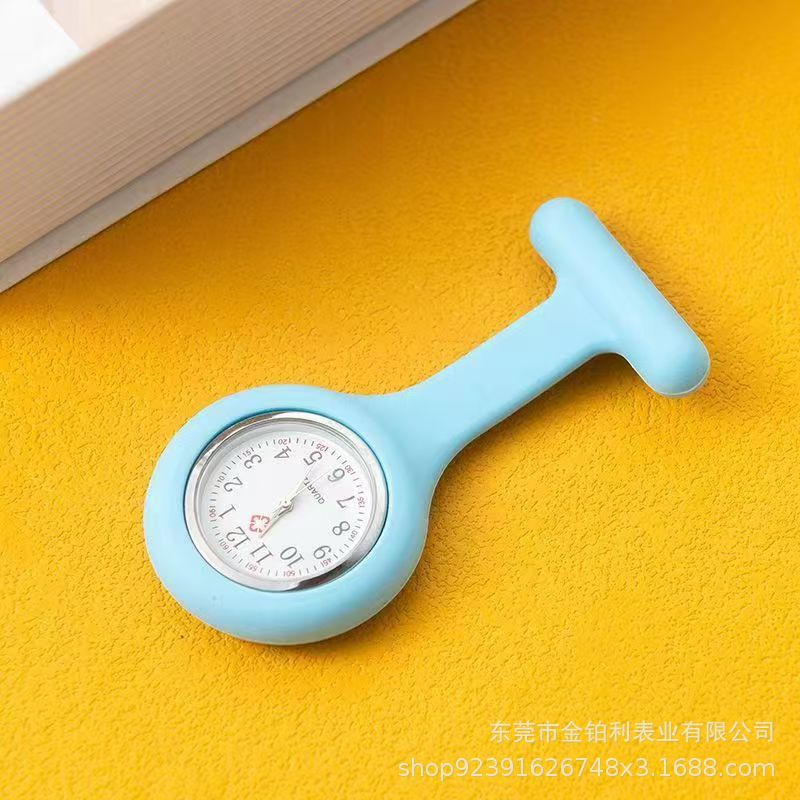 Venta directa de fábrica comercio exterior dibujos animados unisex cuarzo retráctil silicona reloj de enfermera examen de estudiante reloj de bolsillo simple