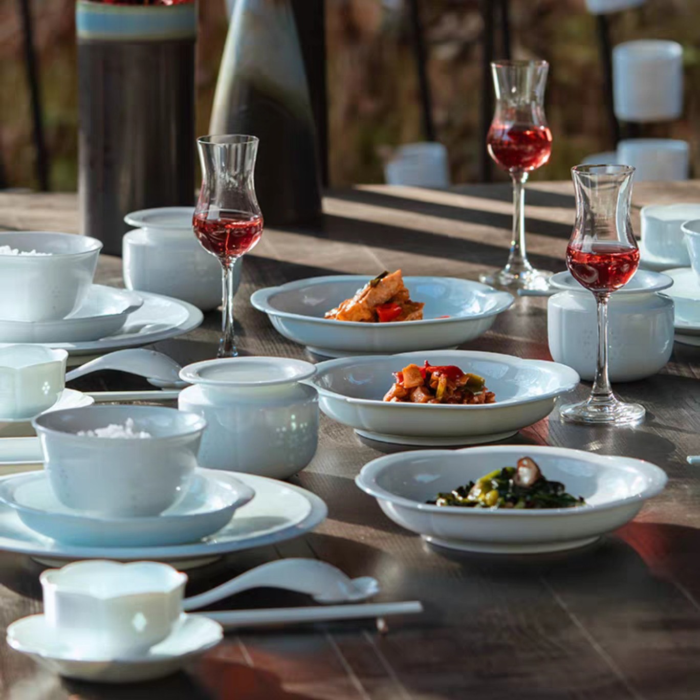 Jingdezhen High-Temperature Underglaze Colored Ceramic Bowls and Plates Exquisite Celadon Tableware Set Bowls for Home Use 2025 New High-Value