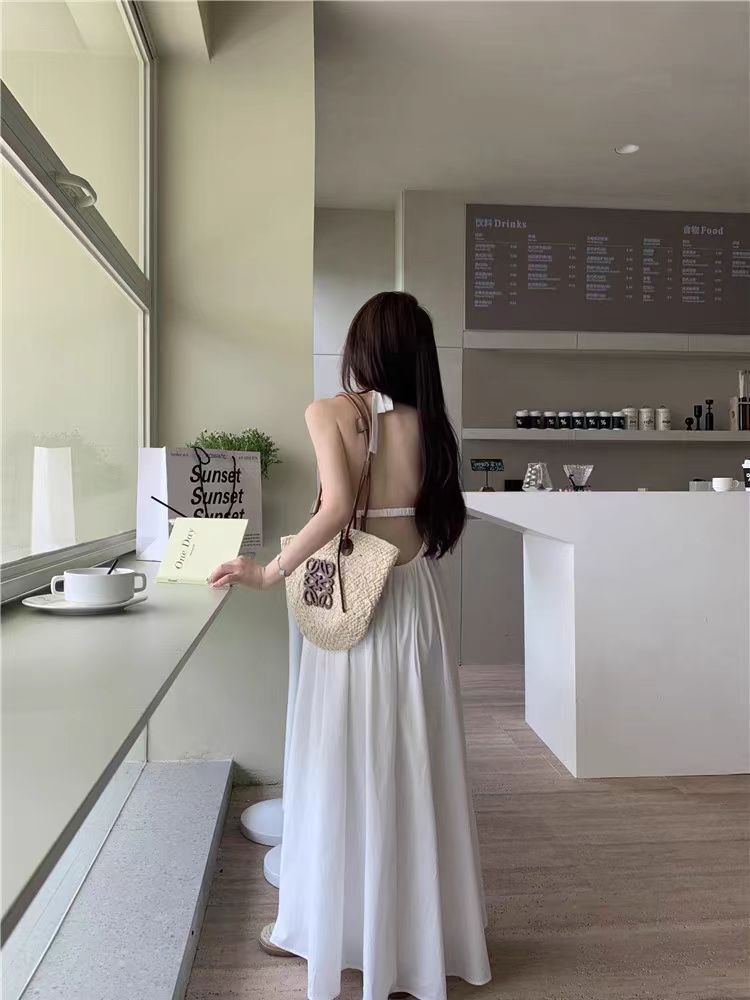 하얀색