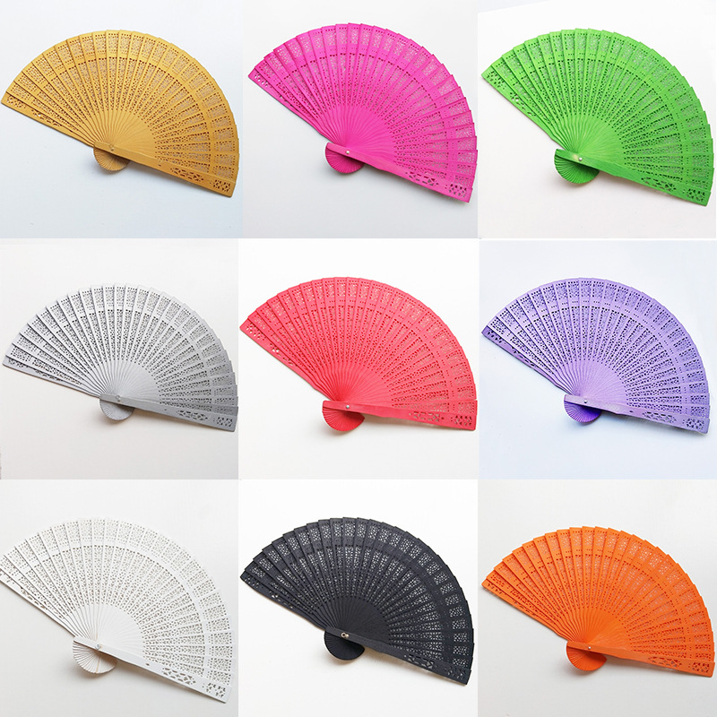 Inventario al por mayor mesas y sillas de boda decoración ventilador de madera hueco teñido ventilador de madera entera seda Inca arco frillón