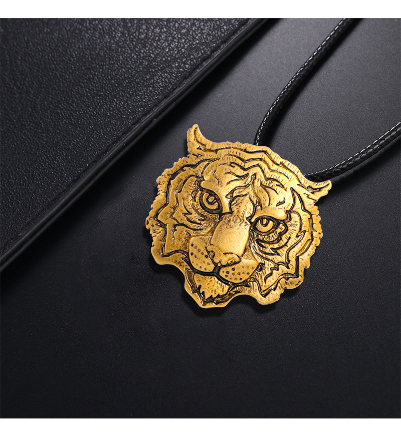 Tiger Pattern Men's Gender Retro Pin Tiger Alloy Plating Men's Brooches