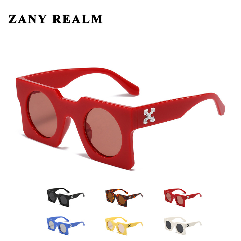 Marco rojo película roja