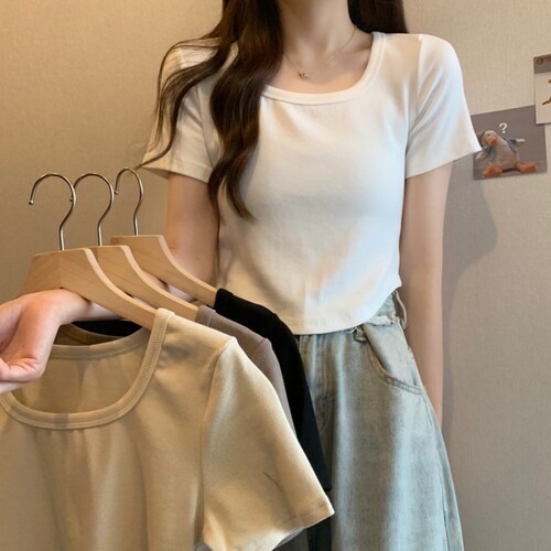 Design sense Figure-fitting, slimming, curved hem, short top for women, 2024 summer threaded bottomed shirt, short-sleeved T-shirt, women