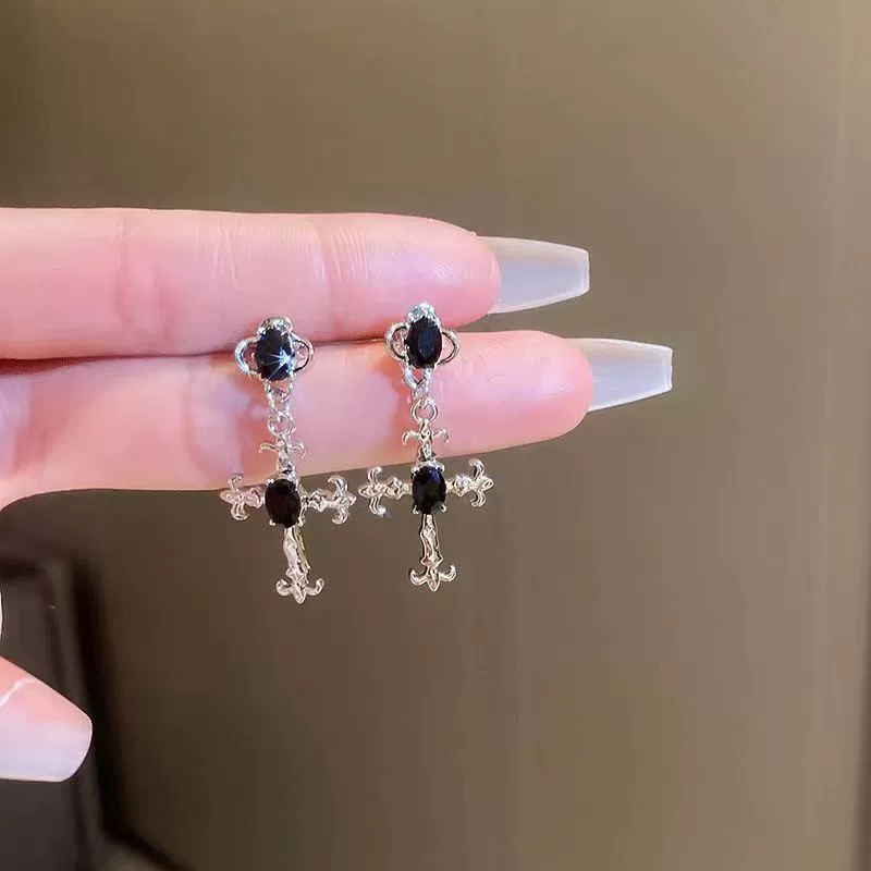 Small brand fashionable earrings, light luxury style