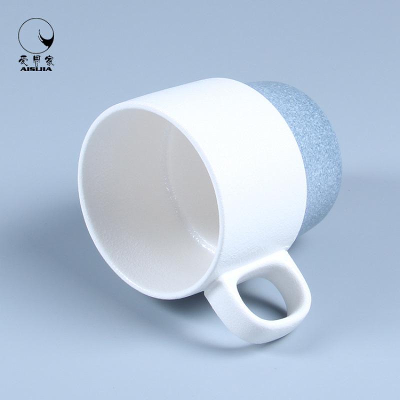 Seleccione estrictamente tazas de cerámica creativas al por mayor tazas de café tazas de té tazas de estilo japonés y tazas de viento tazas de cerámica superpuestas