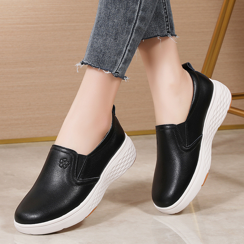 Zapatos de un pie Lefu mujer 2025 nueva primavera y otoño versión coreana de suela suave zapatos casuales de maternidad zapatos individuales negros invierno
