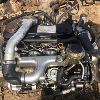 Suitable for Nissan Engine assembly