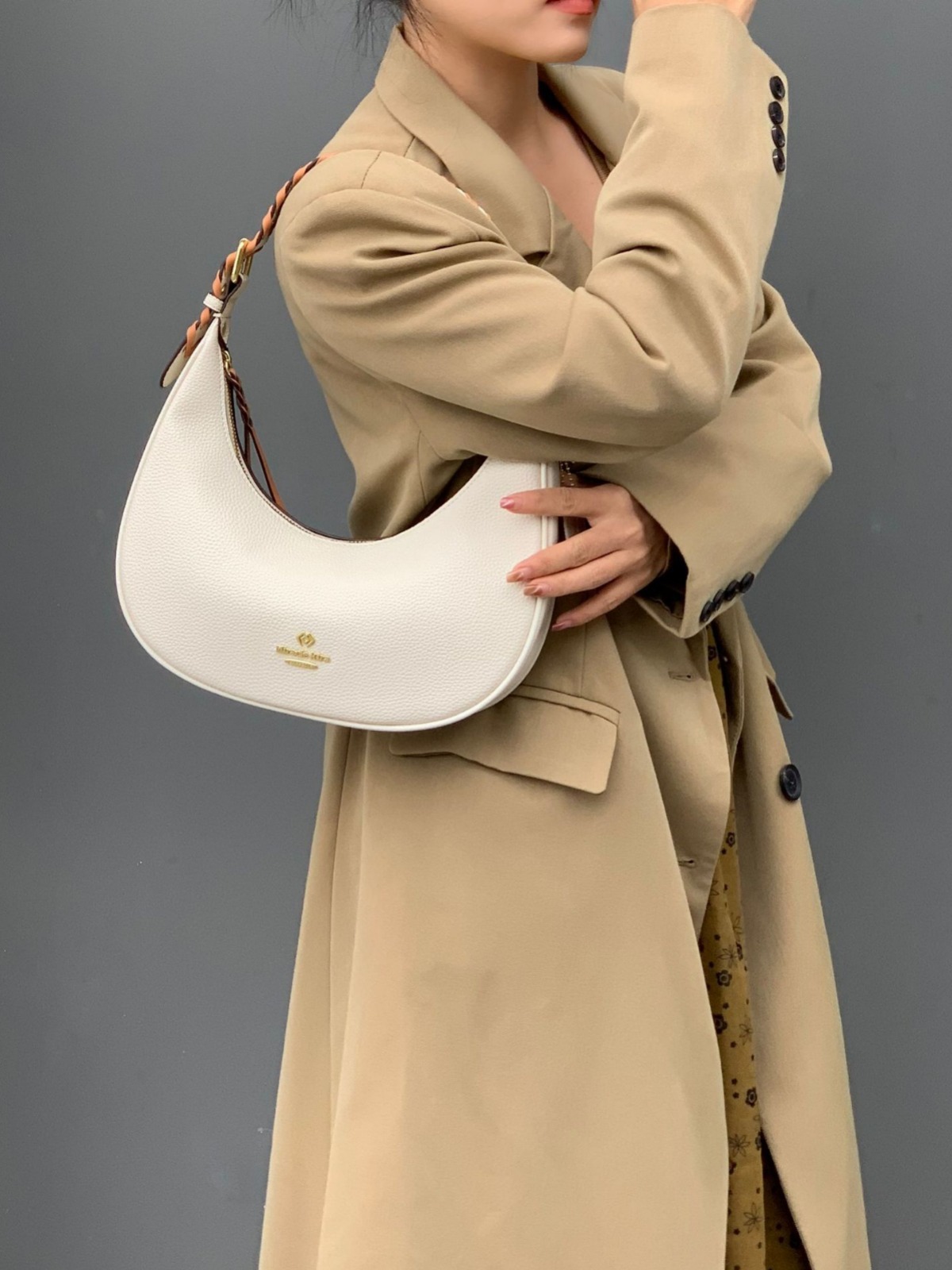 New niche design, fashionable trendy French crescent single shoulder underarm bag, high-end and versatile portable_voghion.com