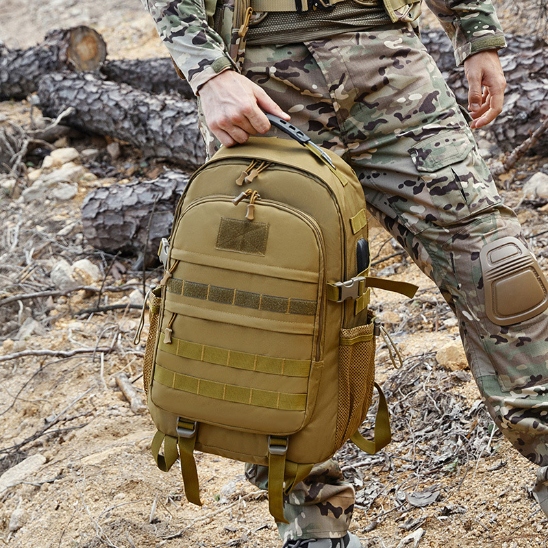 Mayorista nuevo viaje al aire libre mochila táctica de montaña camuflada mochila antiespiración mochila mochila